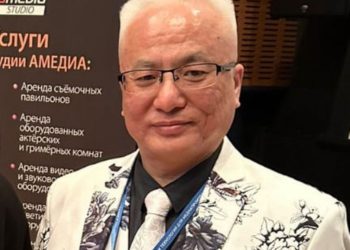 Ректор Китайско-российского исследовательского института биофармацевтики Цзяо Цзянь стал членом жюри конкурса «Расскажи миру о своей Родине»