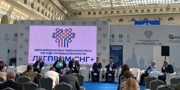 Представители ЕАБ приняли участие в Евразийской выставке-конгрессе лёгкой промышленности «ЛЕГПРОМ СНГ+»