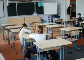 В России начинается разработка единых учебников по предметам естественно-научного цикла