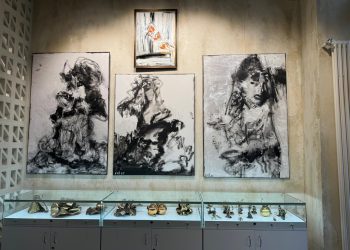Выставка «Мы в восхищении» по мотивам романа «Мастер и Маргарита» открылась в Москве в галерее «EVA»