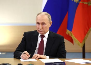 Путин поручил рассмотреть сотрудничество в ядерной медицине в рамках БРИКС в Казани