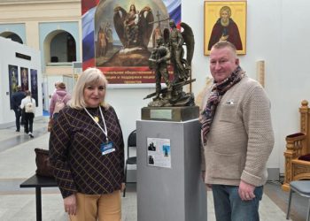 На площадке «Уникальной России» представлен проект «Памятник современным военным врачам»