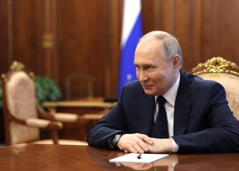 Путин поручил уделить внимание продвижению российских брендов в зарубежных странах