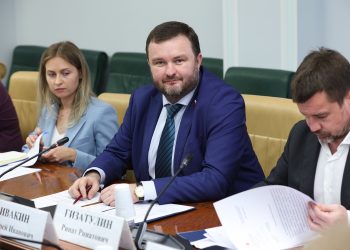 Дмитрий Ворона: новые регионы хотят создать в России новый федеральный округ