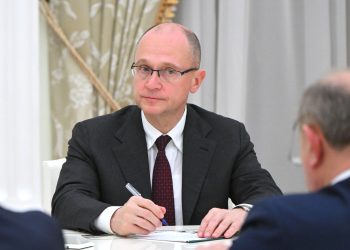Кириенко: «В условиях информационной войны важность и надежность информационного и технологического суверенитета неоспоримы»