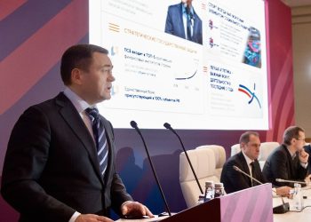 Петр Фрадков заявил о необходимости новых инструментов инвестиций в промышленности