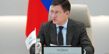 Новак: Нефтяная отрасль РФ за 2-3 года станет на 90% независимой от импорта технологий