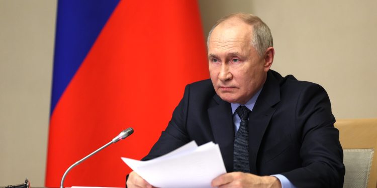 Путин: внедрение новых идей должны быть прочной основой для решения проблем