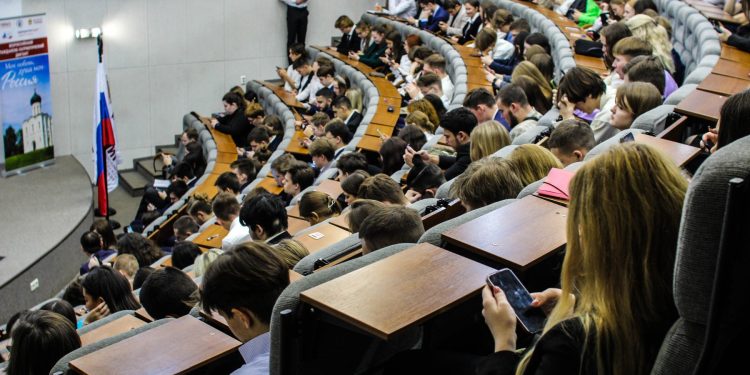 Минобрнауки: университеты перейдут на новую систему высшего образования