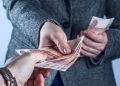 Зачем просить деньги у знакомых? В поисках границ дружбы и бизнеса