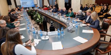 Партнерство государства и НКО: как улучшить систему здравоохранения
