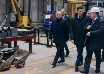 Губернатор Беглов: Петербургская промышленность укрепляет технологический суверенитет РФ