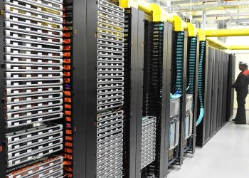 В России разработали алгоритм для ускорения оптимизации работы систем ИИ
