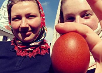 Куличи, творожная пасха и крашеные яйца — главные символы пасхального стола