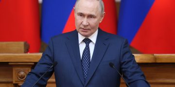 Документальный фильм о 25-летнем периоде Путина покажут 4 мая