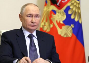 Путин: цифровые технологии и ИИ серьезно меняют образовательный процесс