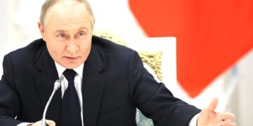 Путин подписал закон о создании многофункционального сервиса обмена информацией