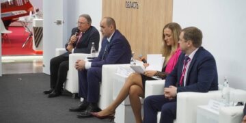 ИИ и промышленность в регионах России: новые возможности и межрегиональный диалог