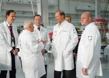 Мантуров оценил готовность к запуску нового авиадвигателя ПД-8