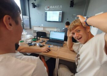 Более сотни школьников освоили космические технологии в летнем лагере