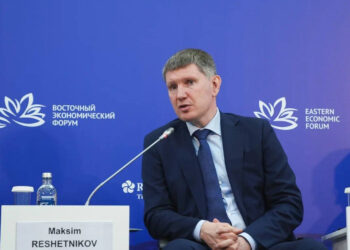 Министр Решетников подчеркивает успехи в новогоднем поздравлении