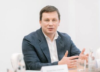 Немкин подчеркнул важность участия профсообществ в доработке законопроекта по ИИ