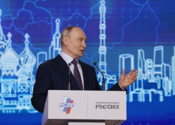 Путин призвал бизнес к технологическому суверенитету и умеренному консерватизму
