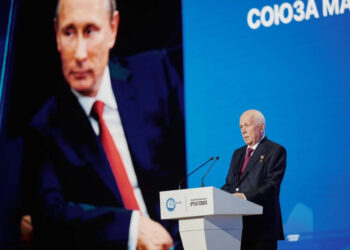 Чемезов: промышленность должна оставаться основой технологического лидерства