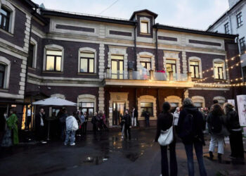 Архив художественных переосмыслений в SISTEMA GALLERY