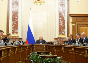 Кабмин отчитался о ЖКХ, доходах и ценах на лекарства