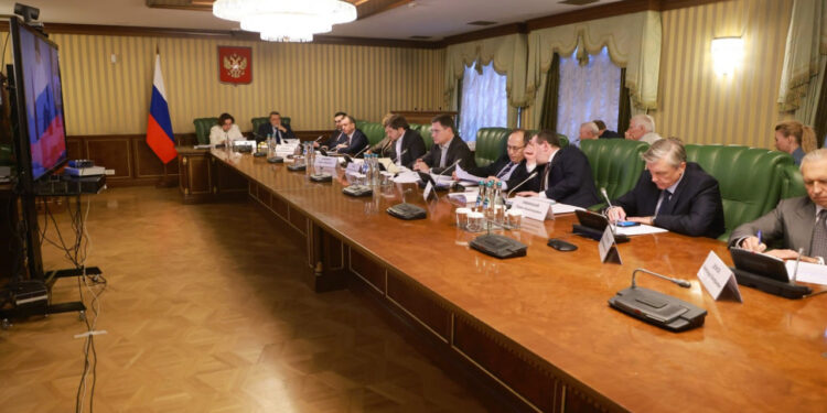 Власти синхронизируют действия для насыщения топливного рынка