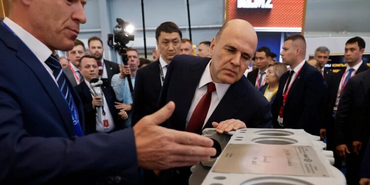 Мишустин объявил о рекордных инвестициях в промышленность