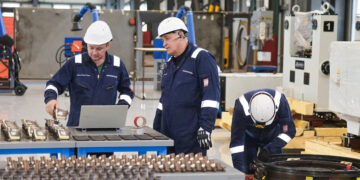 Сахалин замещает иностранных подрядчиков в нефтегазе