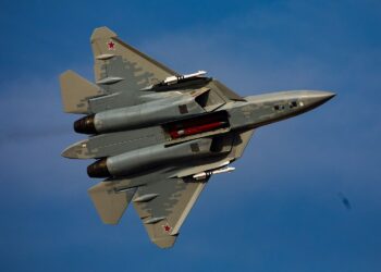 Су-57 получил ракету с режимом «выстрелил и забыл»