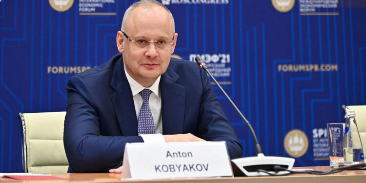 Антон Кобяков анонсировал рост числа стран-участниц ВЭФ