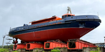 На воду спущен ледокольный буксир «Нарвская застава»
