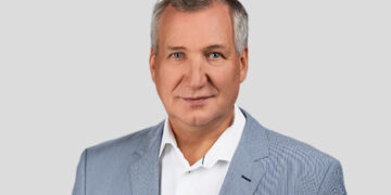 Филиппов: Конкуренция с маркетплейсами в нелекарственных товарах проиграна
