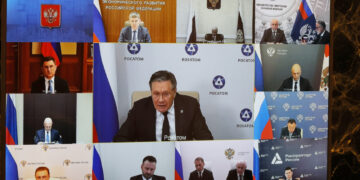 Лихачёв доложил Путину о строительстве 38 атомных блоков в России