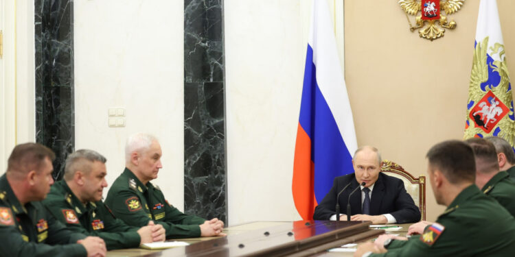 Путин объявил о новых назначениях в Минобороны