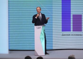 Выручка ИТ-организаций достигла 5,9 трлн рублей за полугодие