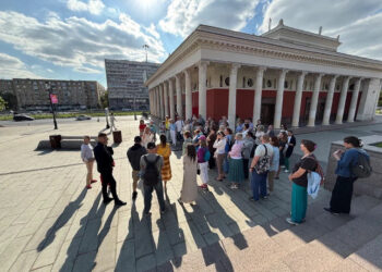 Только четверть опрошенных москвичей чувствуют себя в безопасности