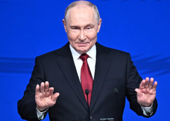 Путин отметил вклад столицы в оборону и помощь регионам