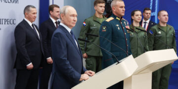 Путин запустил крупные промышленные объекты на Дальнем Востоке