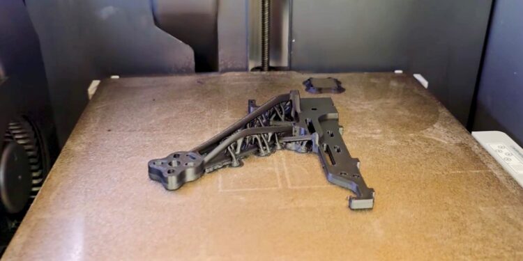 Комбинированная 3D-печать помогает решать производственные задачи