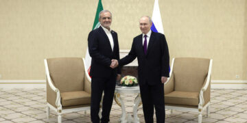 Путин и Пезешкиан обсудили региональную ситуацию