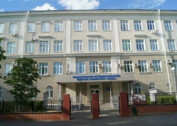 Семинар в Сарове добавил ИИ к квантовой физике и теологии